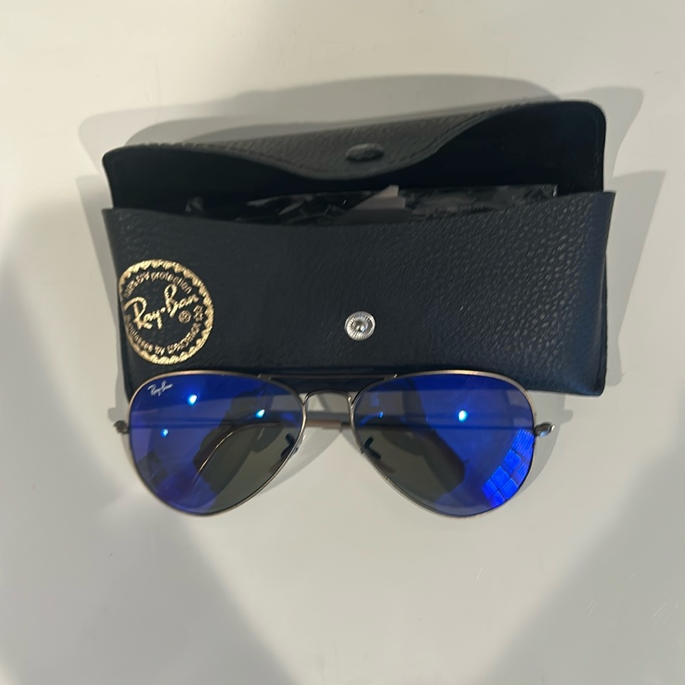 Ray-Ban Women’s Aviator Sunglasses